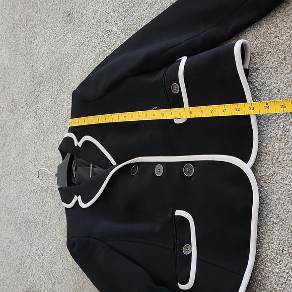 JONES NEW YORK Sz 6 Lined Black Blazer - Picture 5 of 7